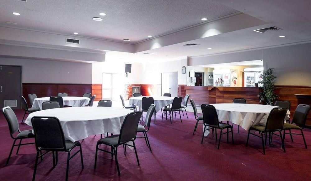 温纳罗酒馆睡帽酒店 Wanneroo 外观 照片
