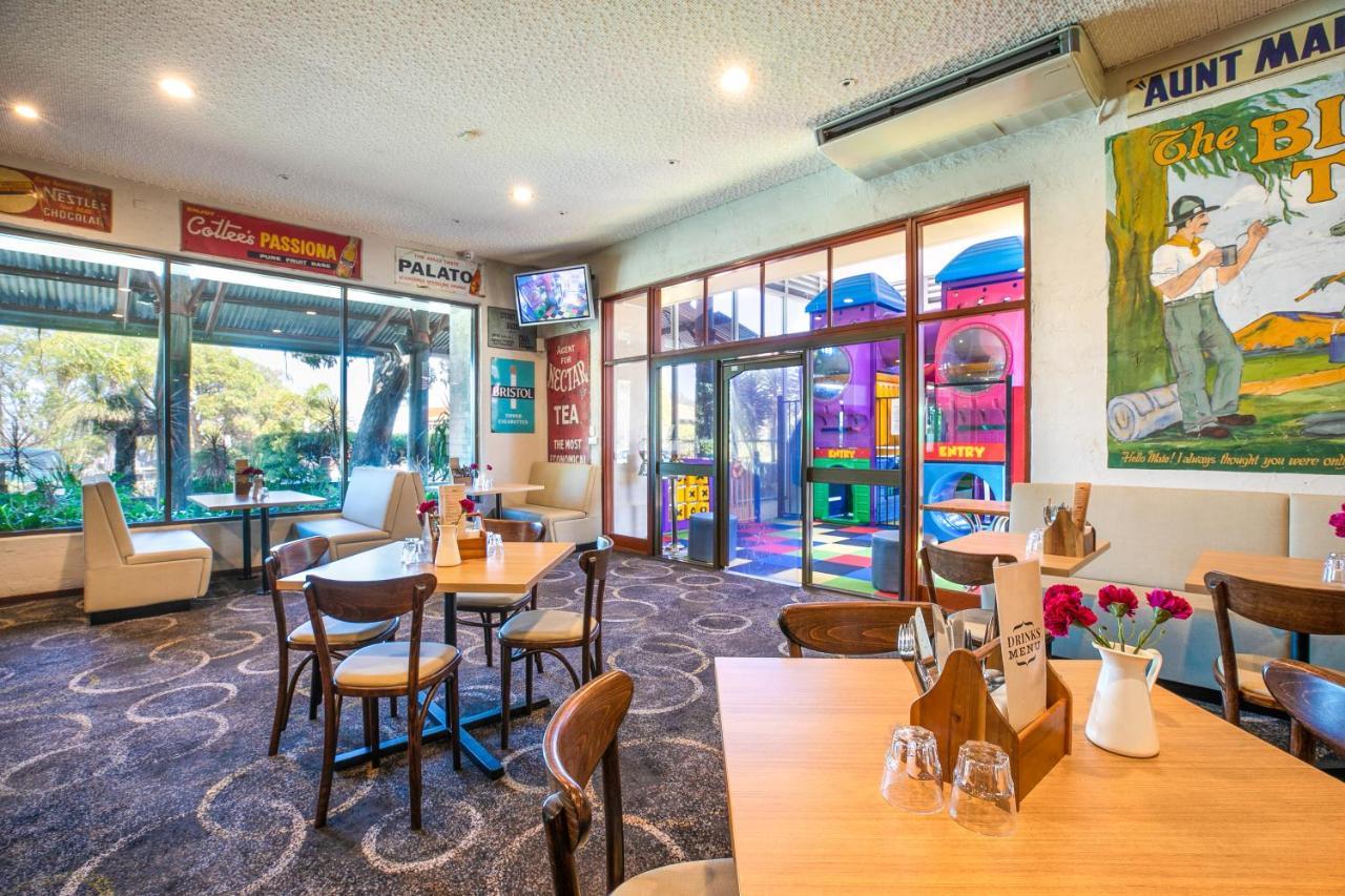 温纳罗酒馆睡帽酒店 Wanneroo 外观 照片