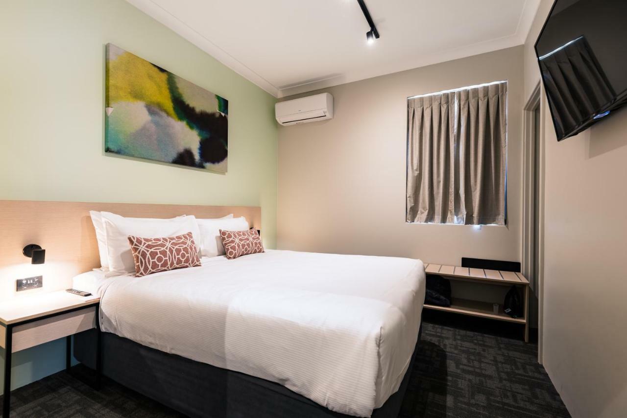 温纳罗酒馆睡帽酒店 Wanneroo 外观 照片