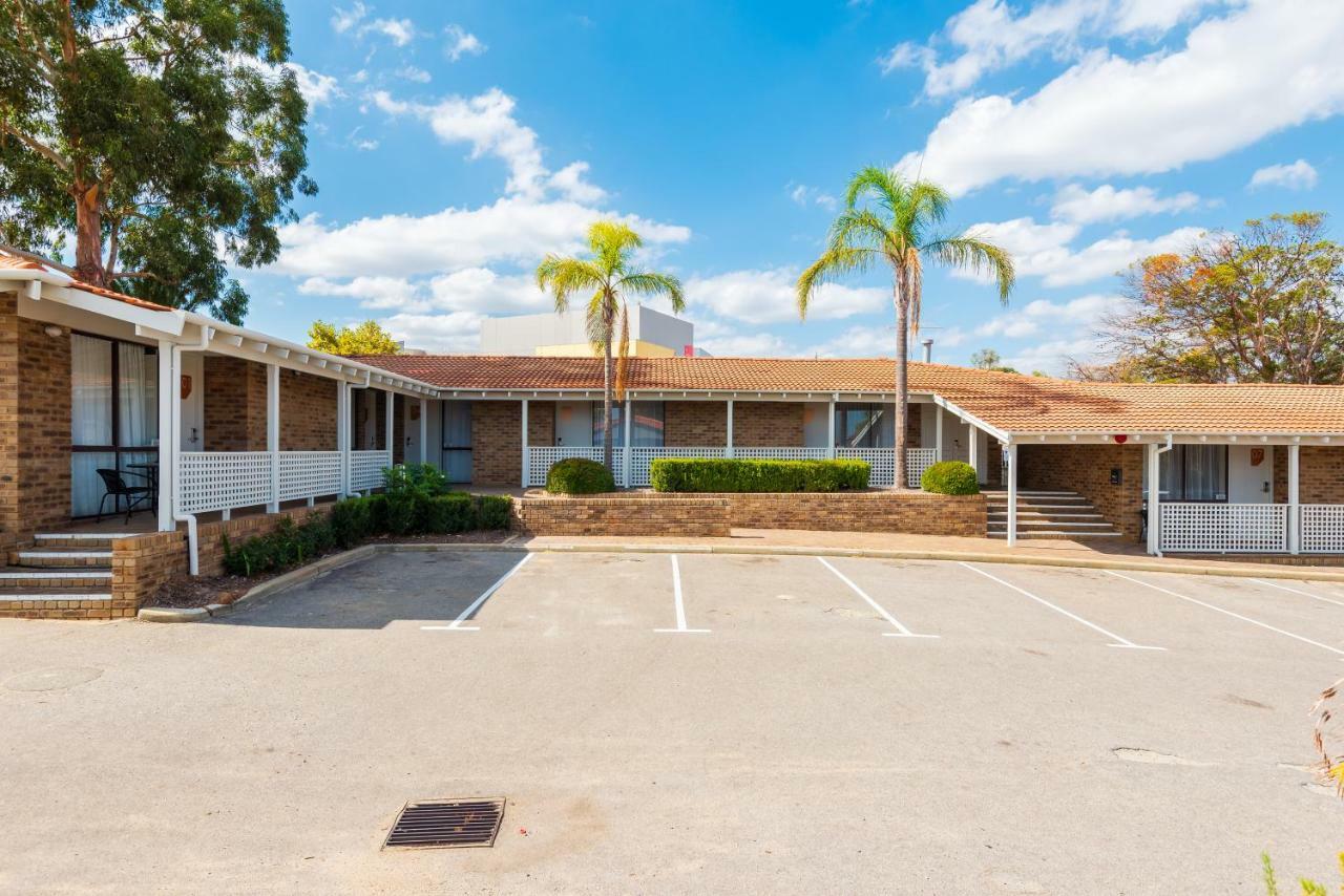 温纳罗酒馆睡帽酒店 Wanneroo 外观 照片